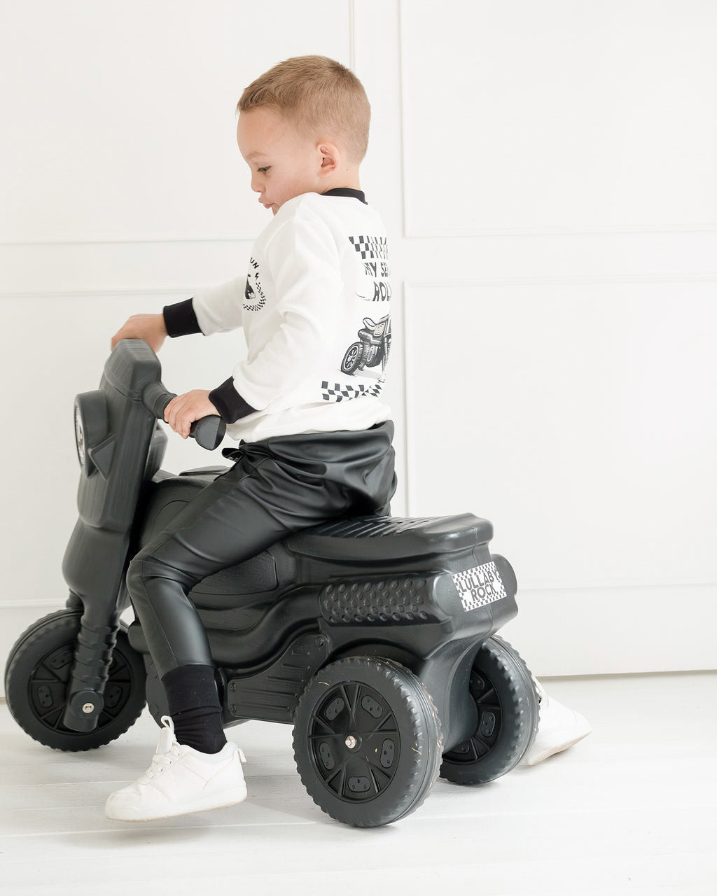 They See Me Rollin sweatshirt