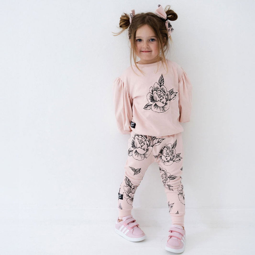 Serenity Flaming Lily Printed Jogger For Girls