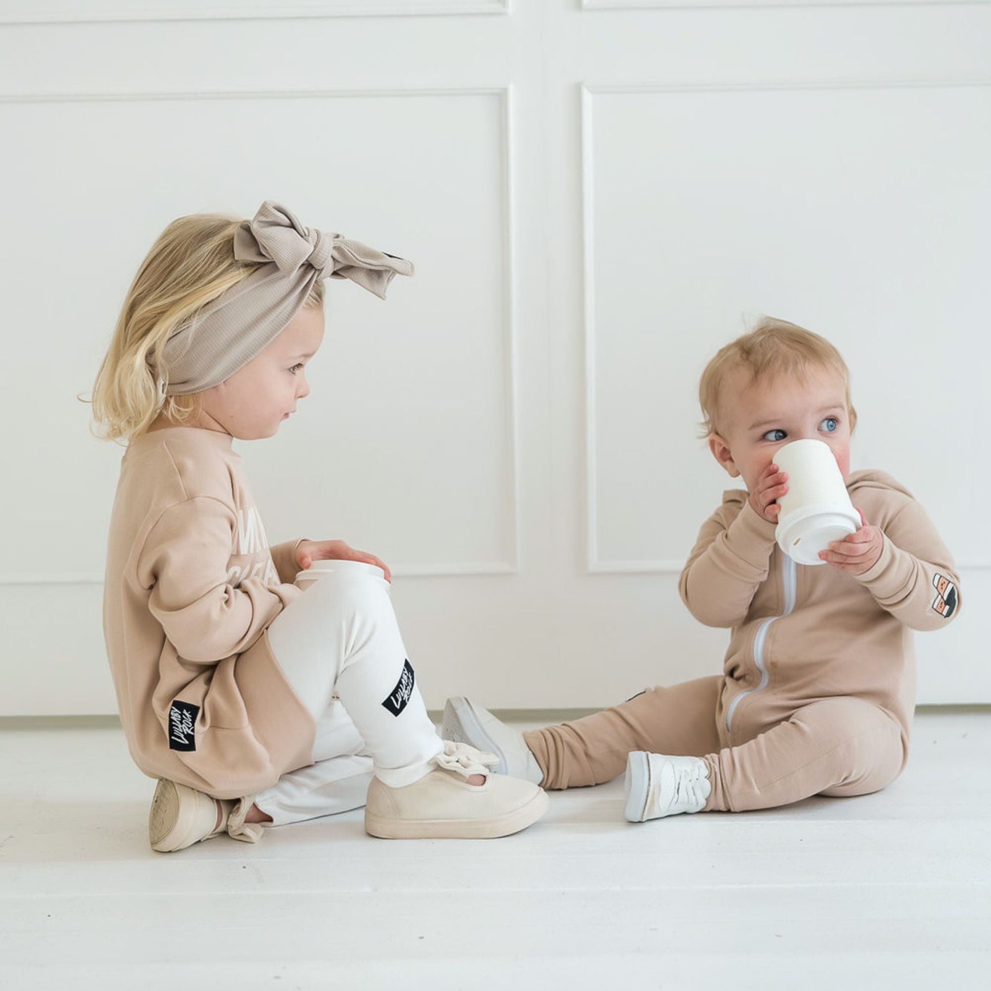 Mamma's Coffee Date - Zip Up Onesie