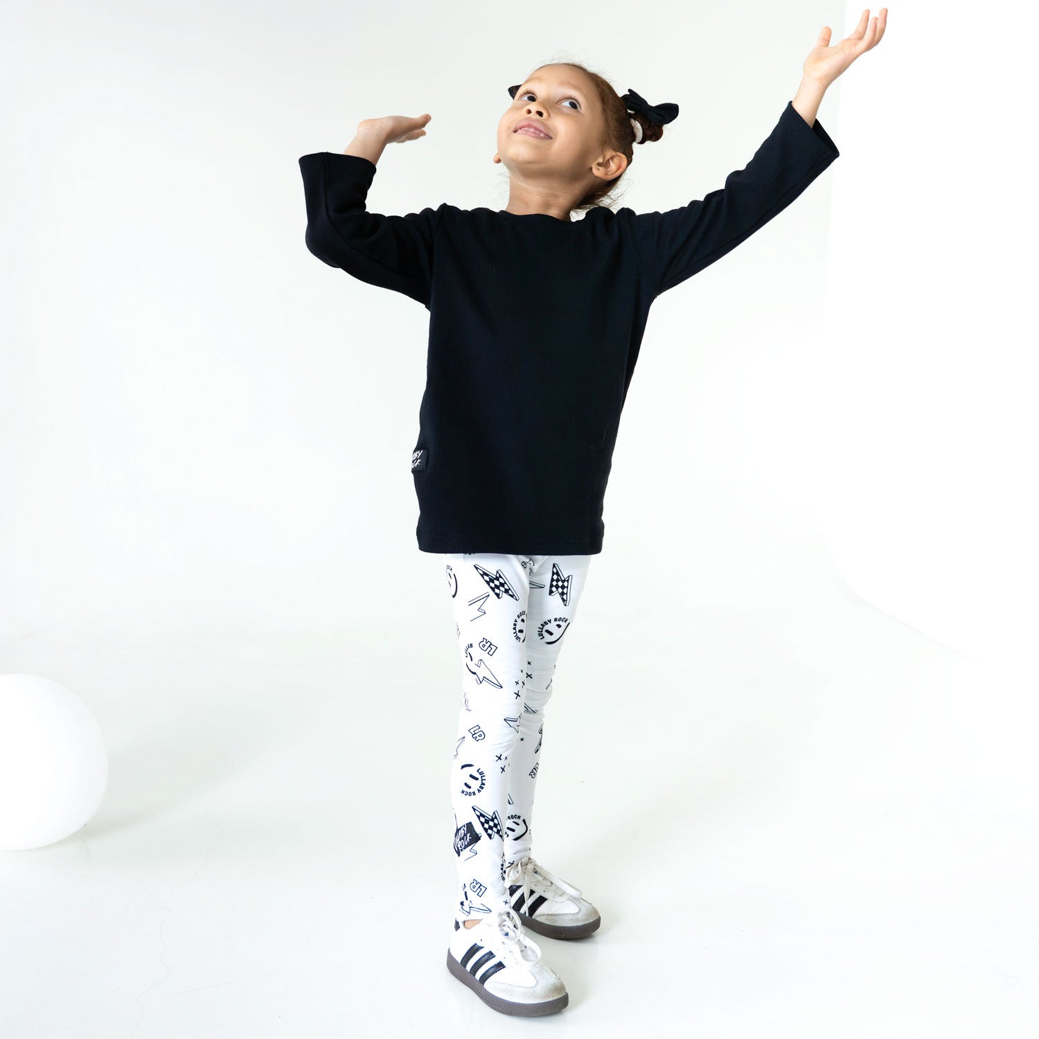 Good Vibes Skinny Leggings in White